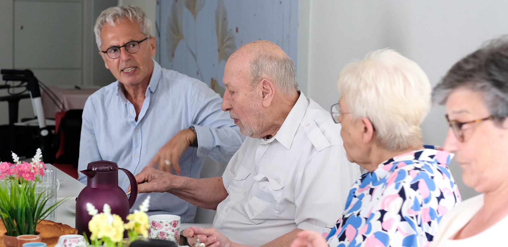 was-ist-wohngeld-2 Was ist Wohngeld: Der Wohngeld-Berater erklärt es einer Gruppe Rentner in Hamburg